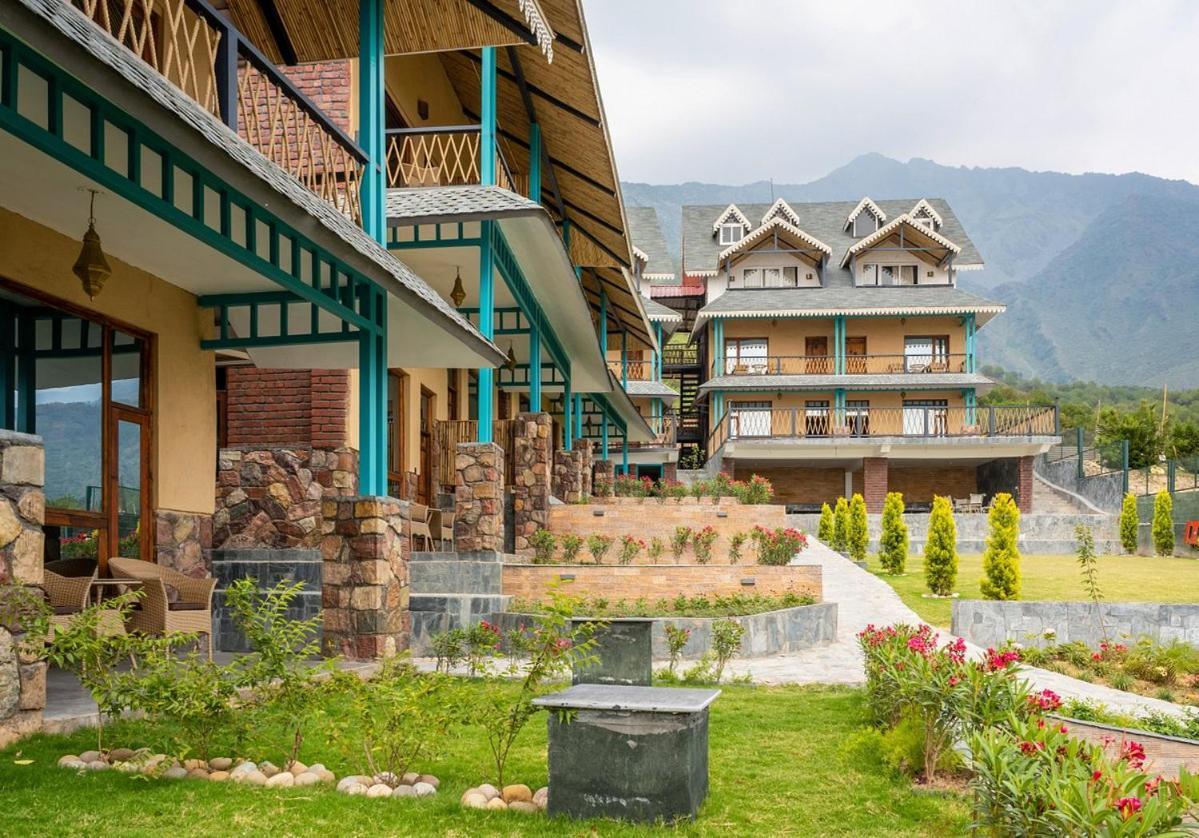 Tiaraa Jujurana Resort T Pathyar Dış mekan fotoğraf